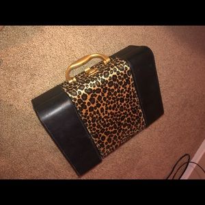 Cheetah makeup case